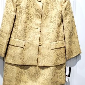 New suit w/purchased tap.